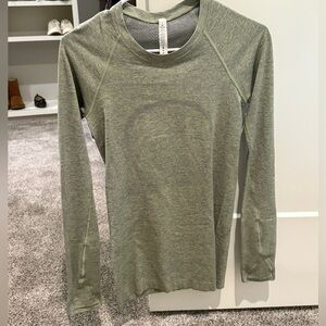 Lululemon Swiftly Tech Long Sleeve 2.0